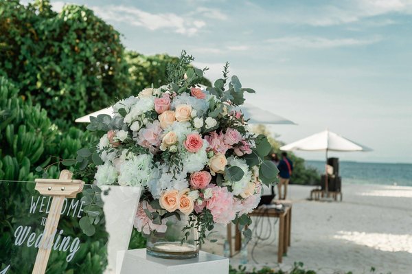 Où trouver les plus beaux restaurants près de la plage de Milady pour un mariage de rêve?